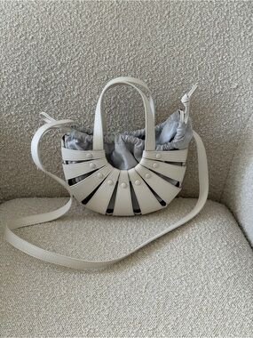 Bottega Veneta Shell Small Bag White & Frost Gold